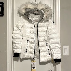 COPY - Size small brand new NAUTICA jacket with fur hood,will lower prices if y…